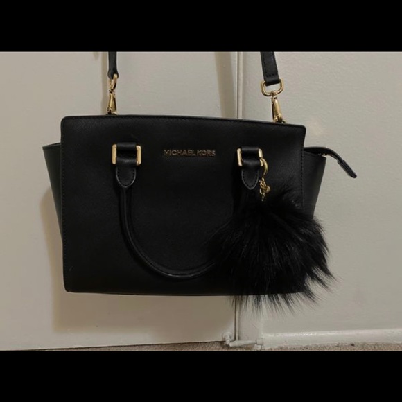 michael kors black crossbody purse